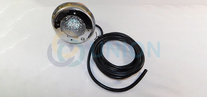 Đặc điểm đèn bể bơi UL - S100S