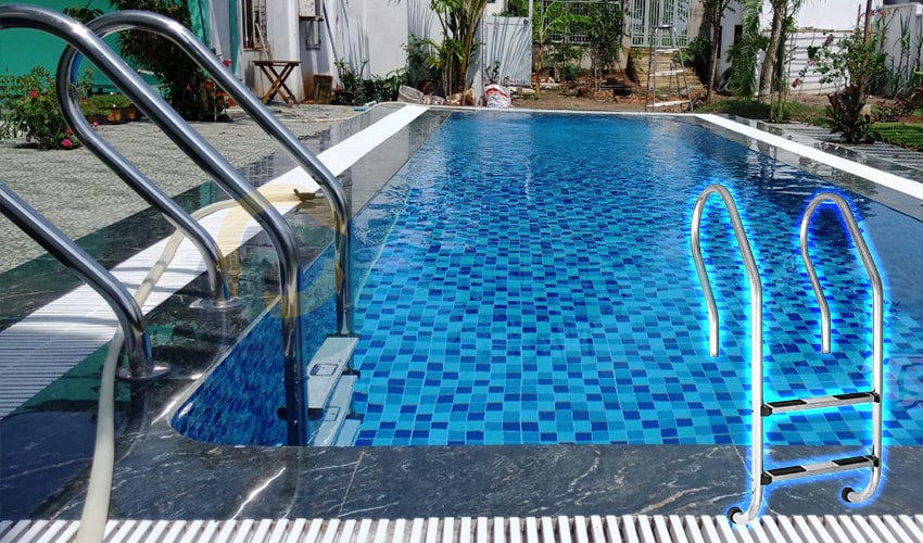 Ứng dụng thang bể bơi MXI2D